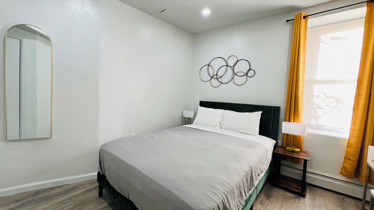 Photo of Bedroom in Williamsbridge