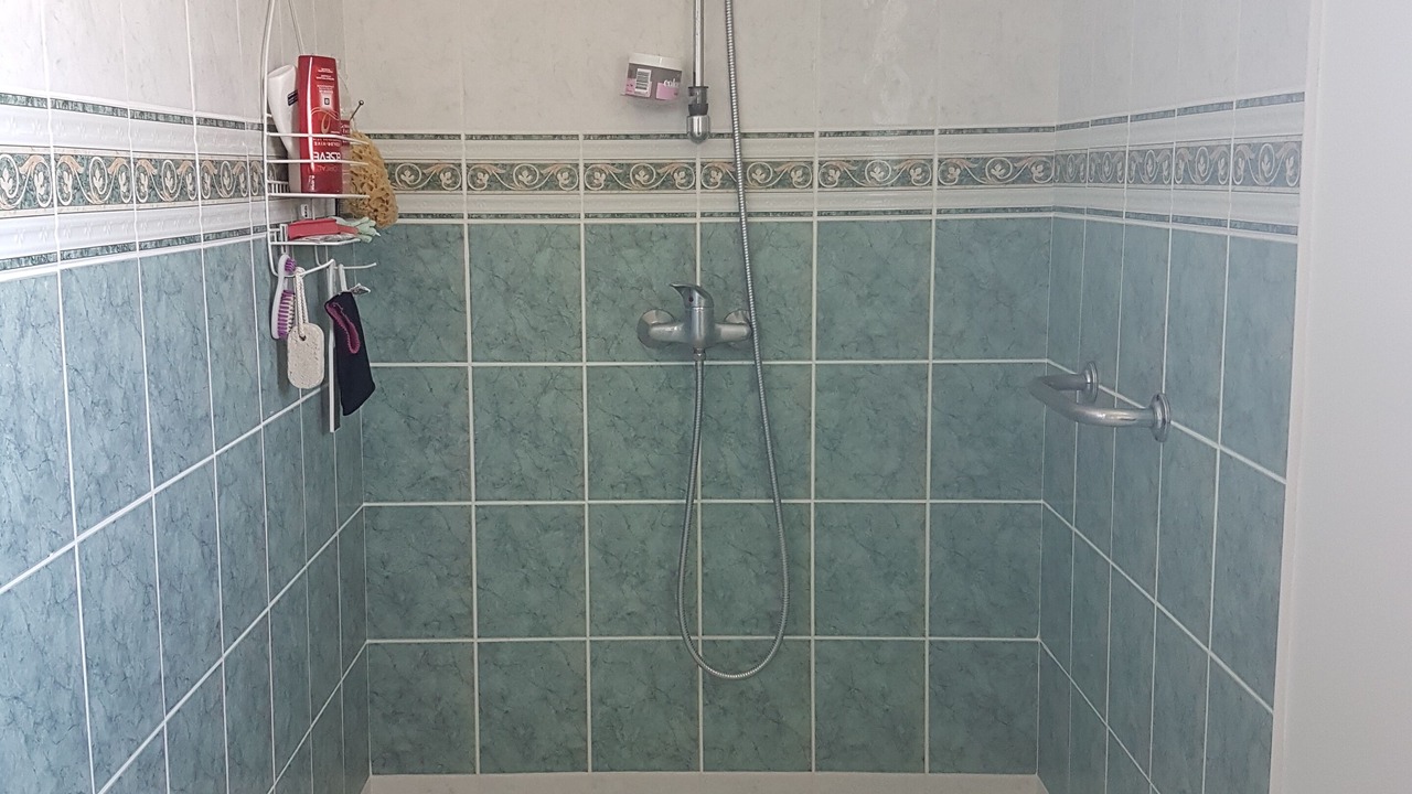 Photo of Bathroom in Vernantes