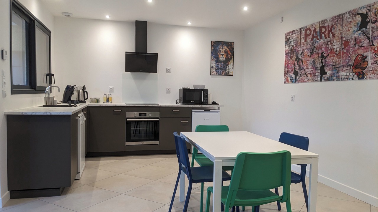 Photo of Kitchen in Villieu-Loyes-Mollon