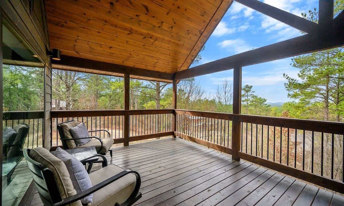 Photo of Patio Balcony in Broken Bow