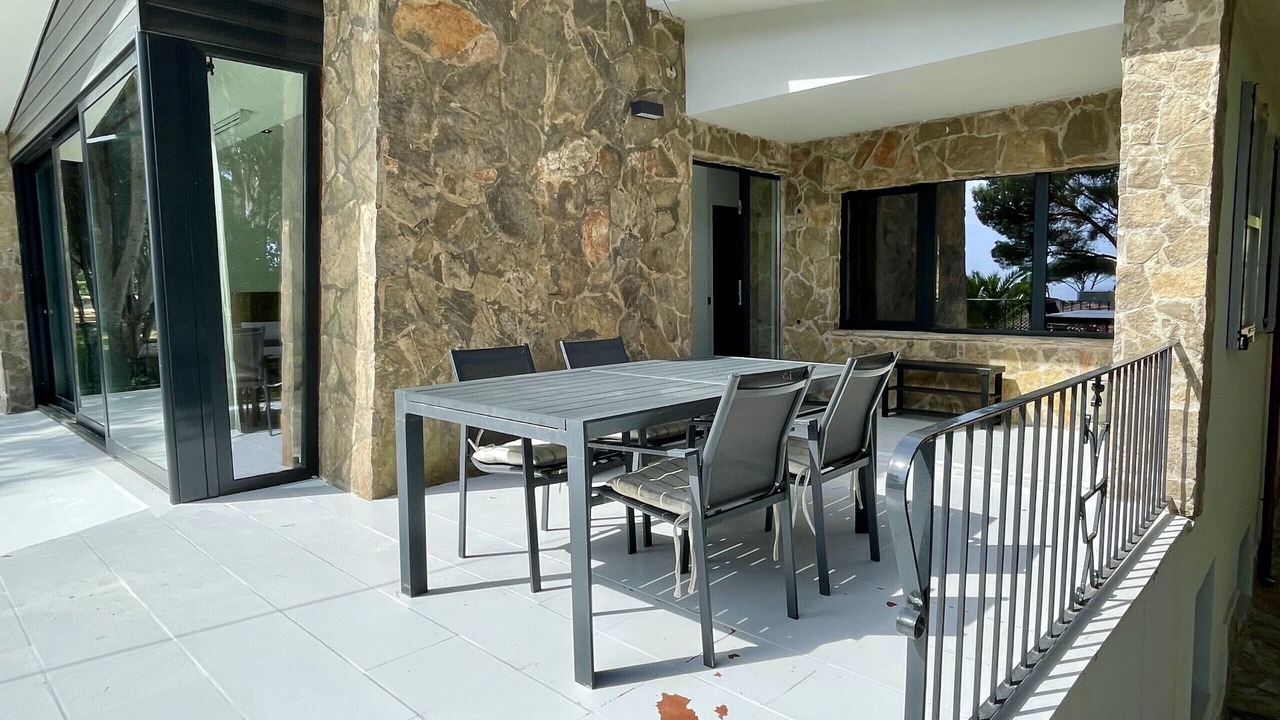 Photo of Outdoor in Pals