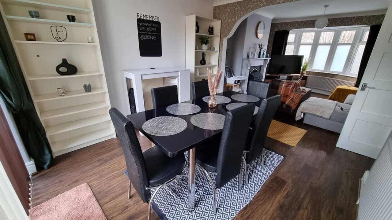 Photo of Others in Droylsden