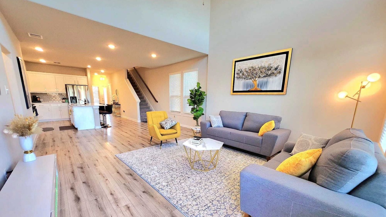 Photo of Livingroom in Forney
