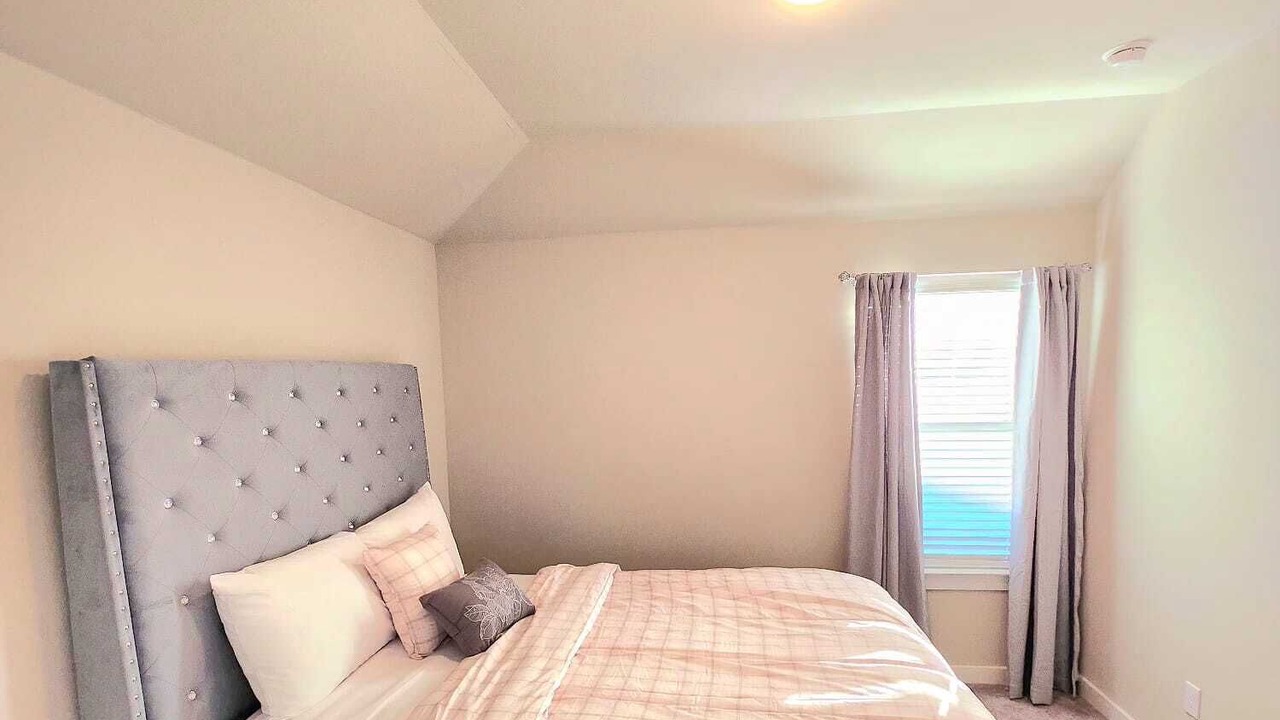 Photo of Bedroom in Forney