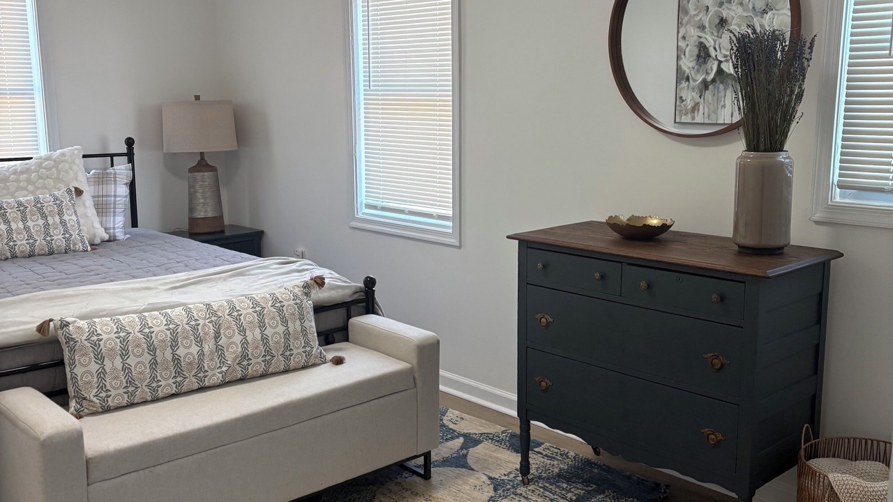 Photo of Bedroom in Newark