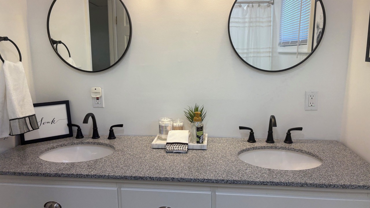 Photo of Bathroom in Newark