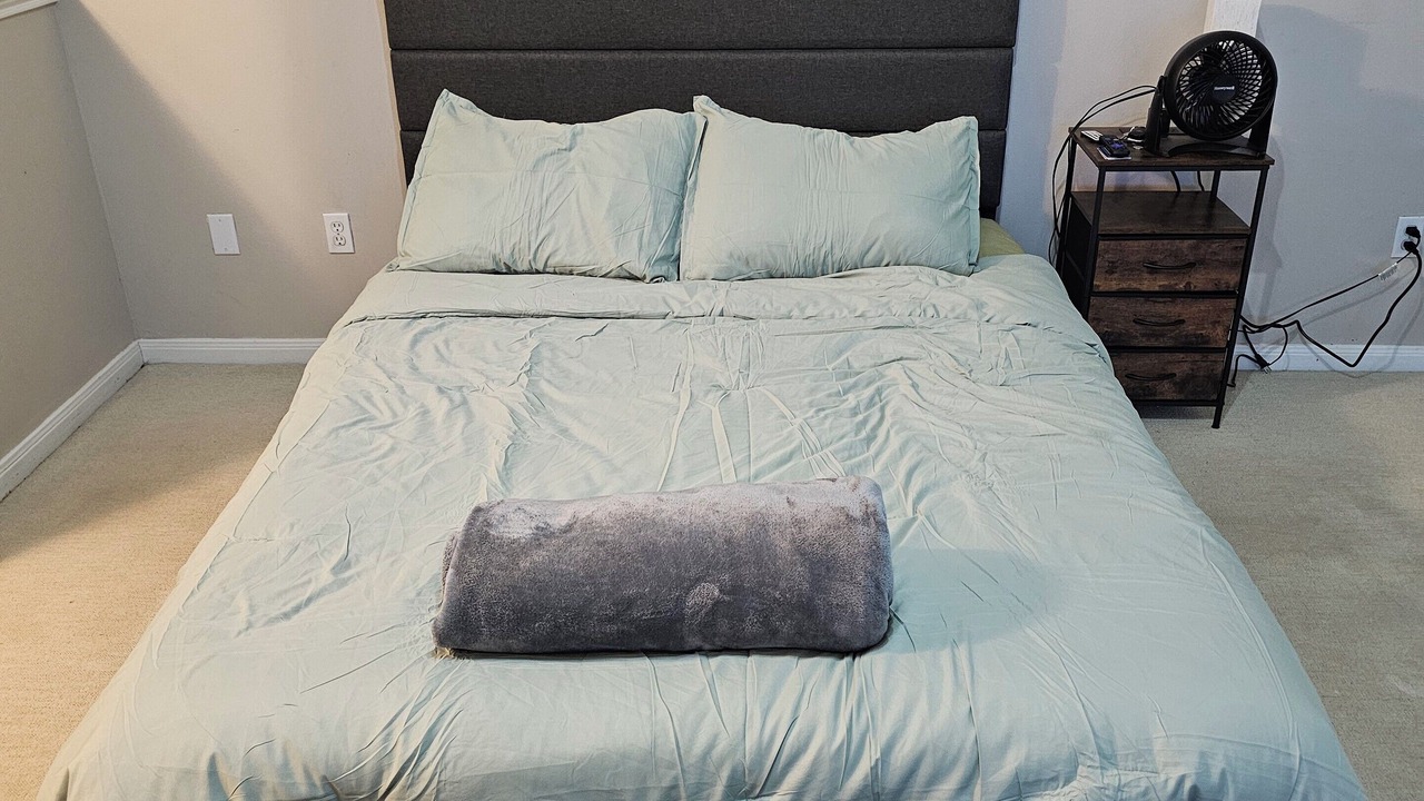 Photo of Bedroom in Spring