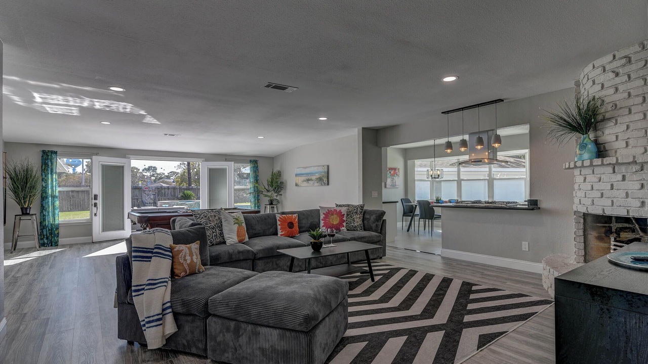 Photo of Livingroom in Clear Lake