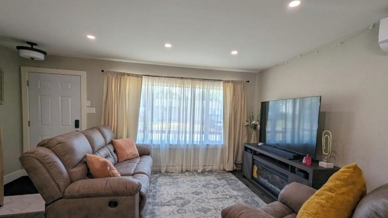 Photo of Livingroom in Lower Sackville