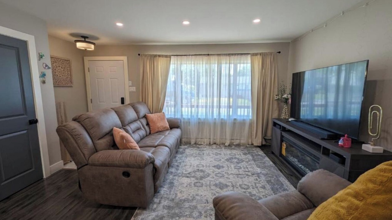 Photo of Livingroom in Lower Sackville