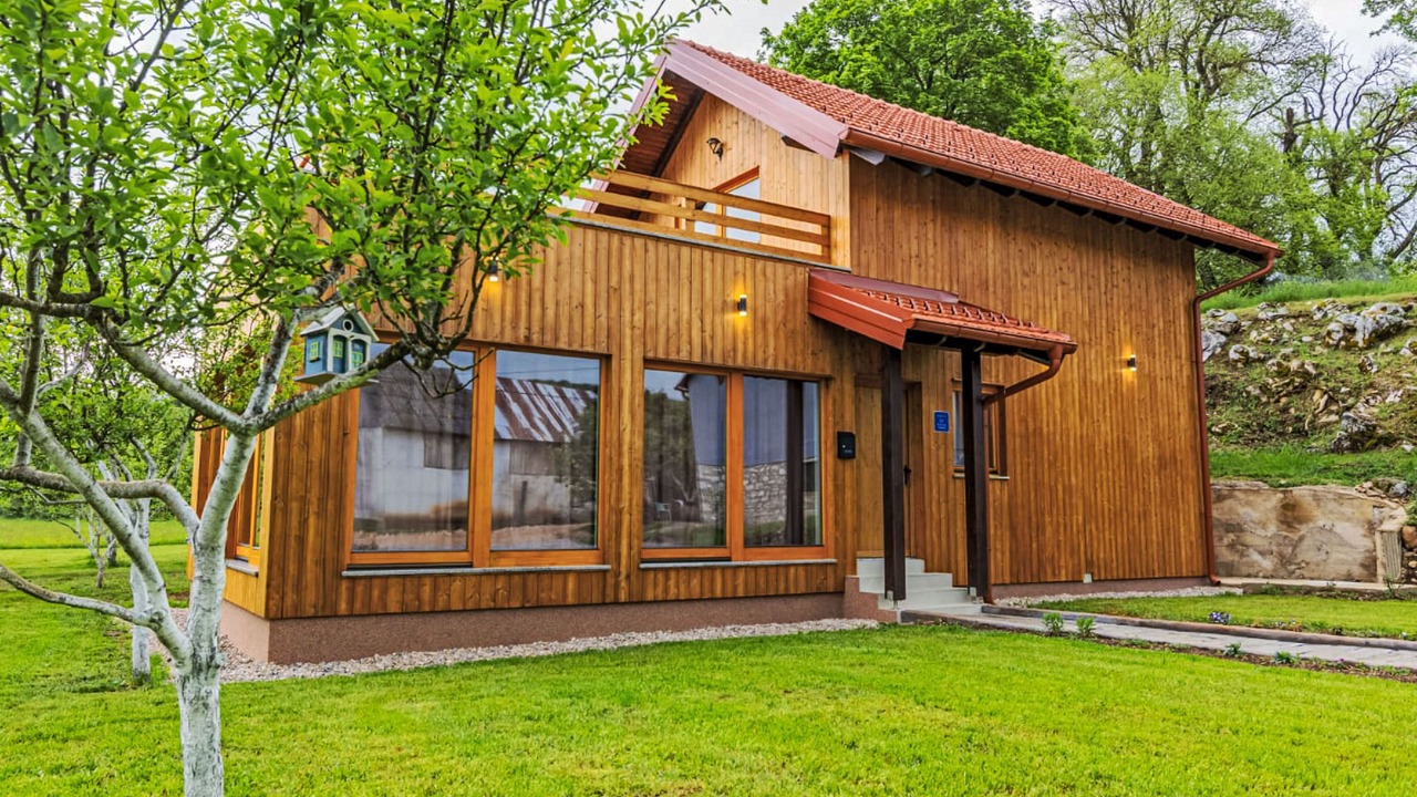Photo of Outdoor in Perusic