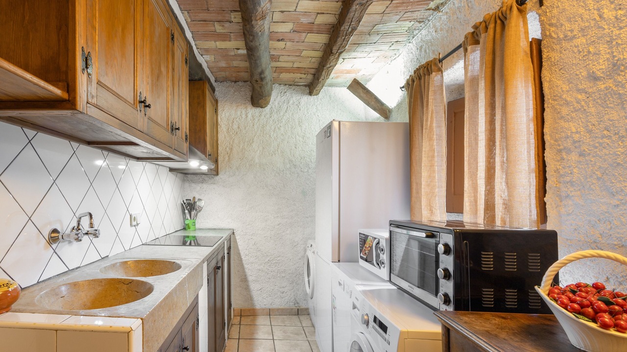 Photo of Kitchen in Pontons