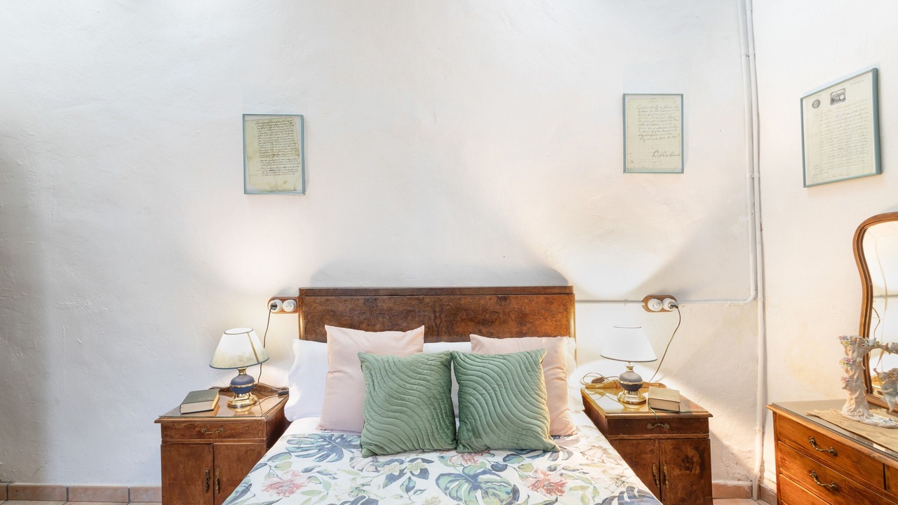 Photo of Bedroom in Pontons
