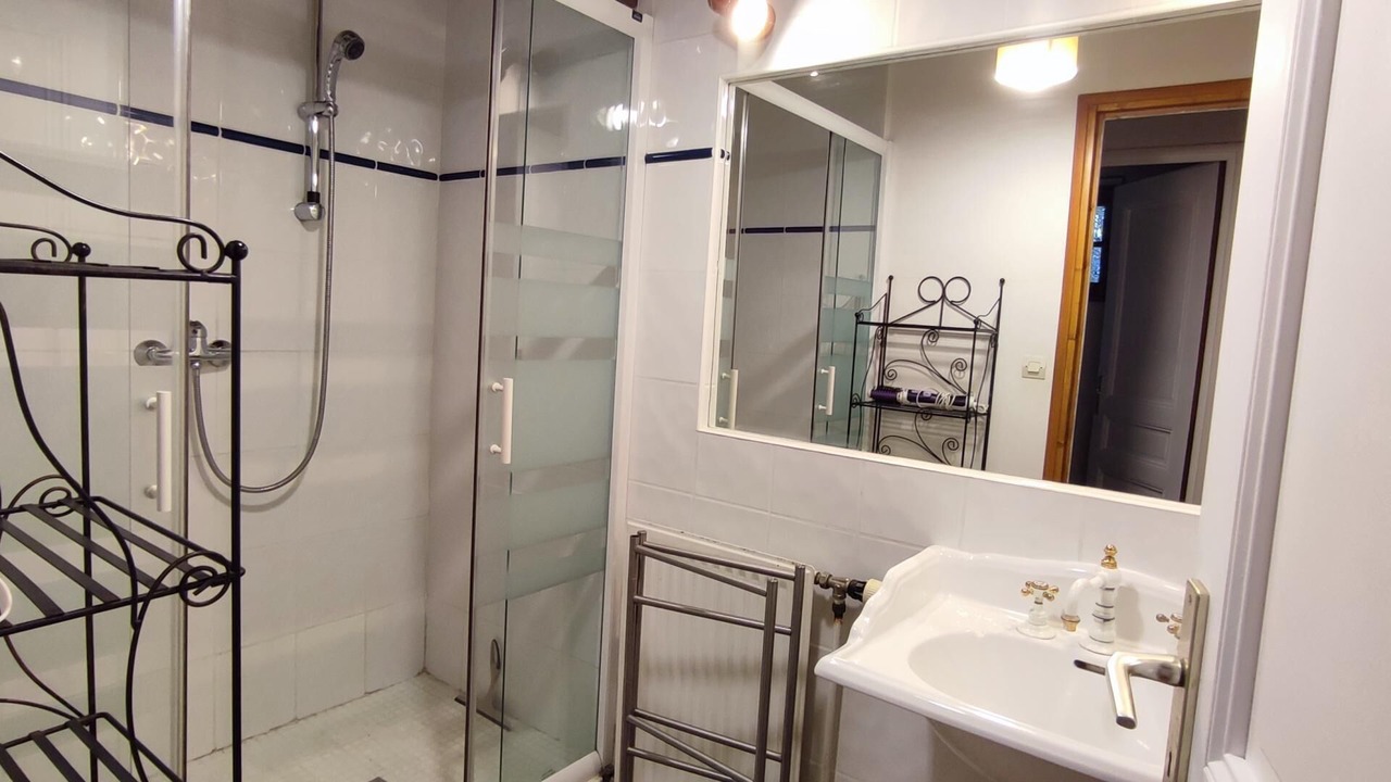 Photo of Bathroom in La Mailleraye-sur-Seine