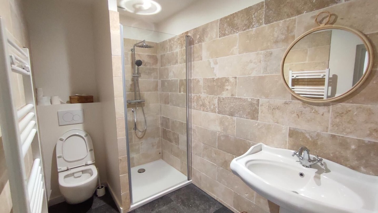 Photo of Bathroom in Saint-Jean-du-Cardonnay