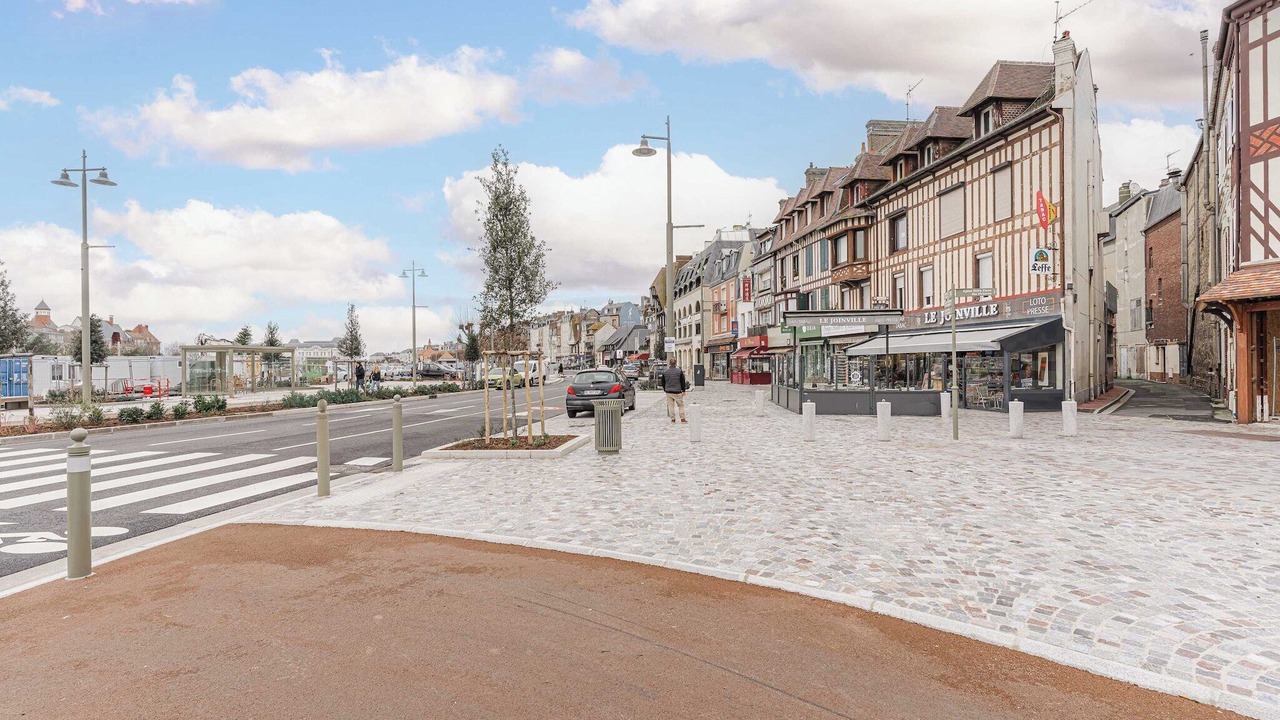 Photo of Others in Trouville-sur-Mer