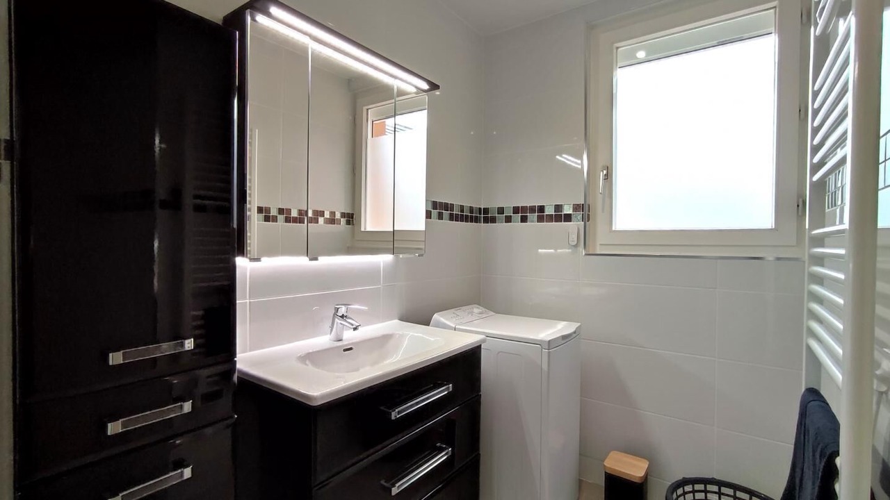 Photo of Bathroom in Saint-Martin-aux-Buneaux