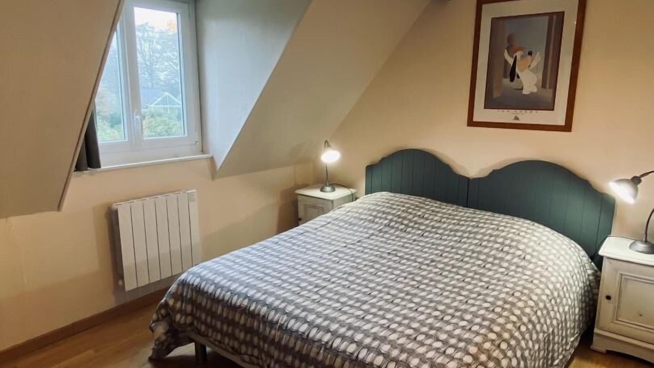 Photo of Bedroom in Villainville