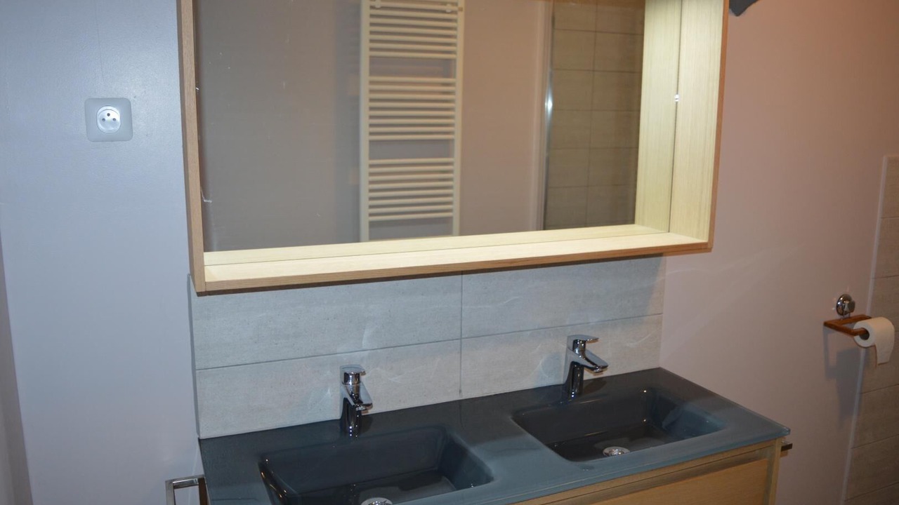 Photo of Bathroom in Villainville
