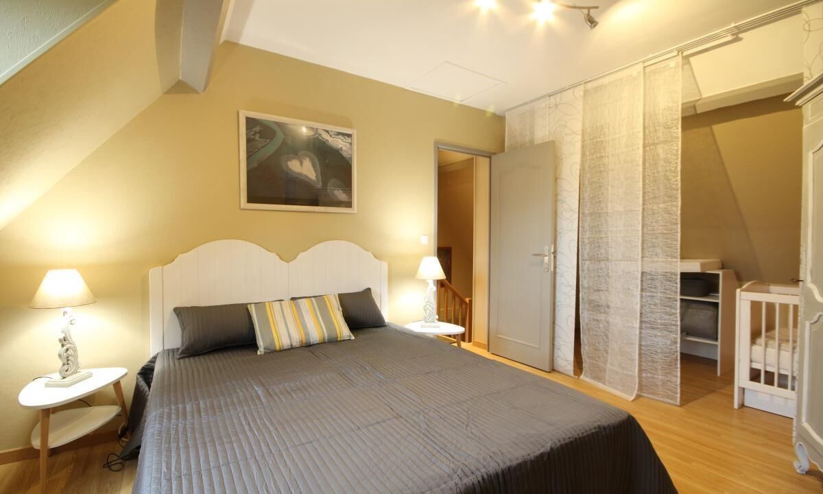 Photo of Bedroom in Villainville