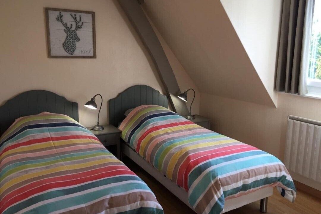 Photo of Bedroom in Villainville