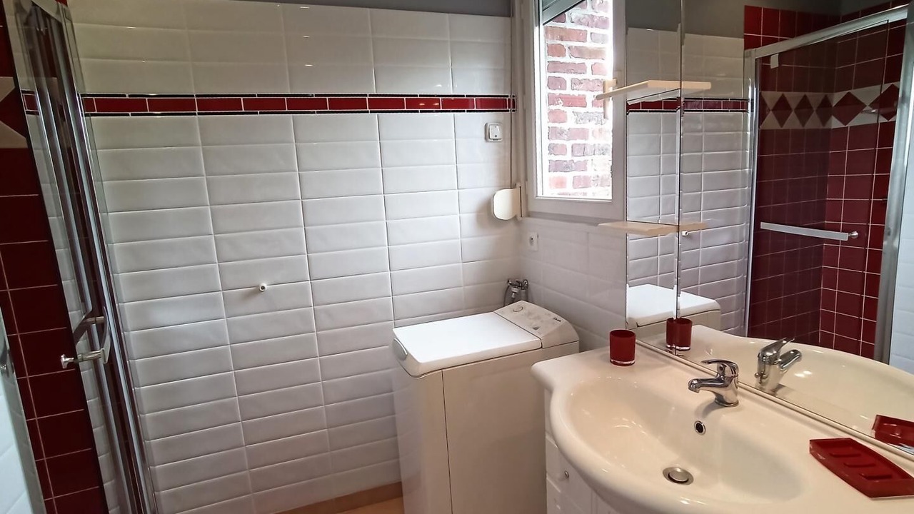 Photo of Bathroom in Etalondes