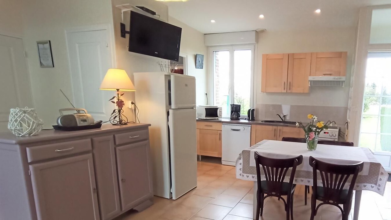 Photo of Kitchen in Etalondes
