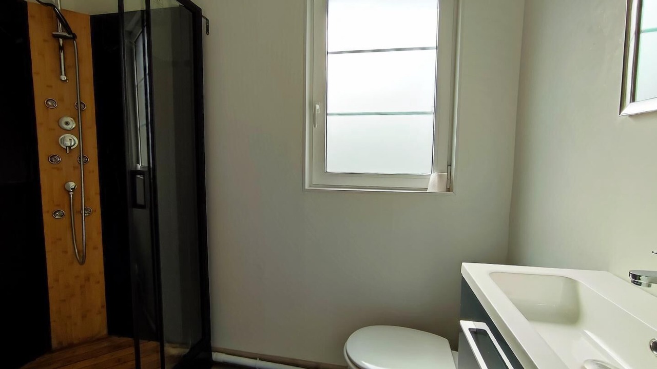 Photo of Bathroom in Eu