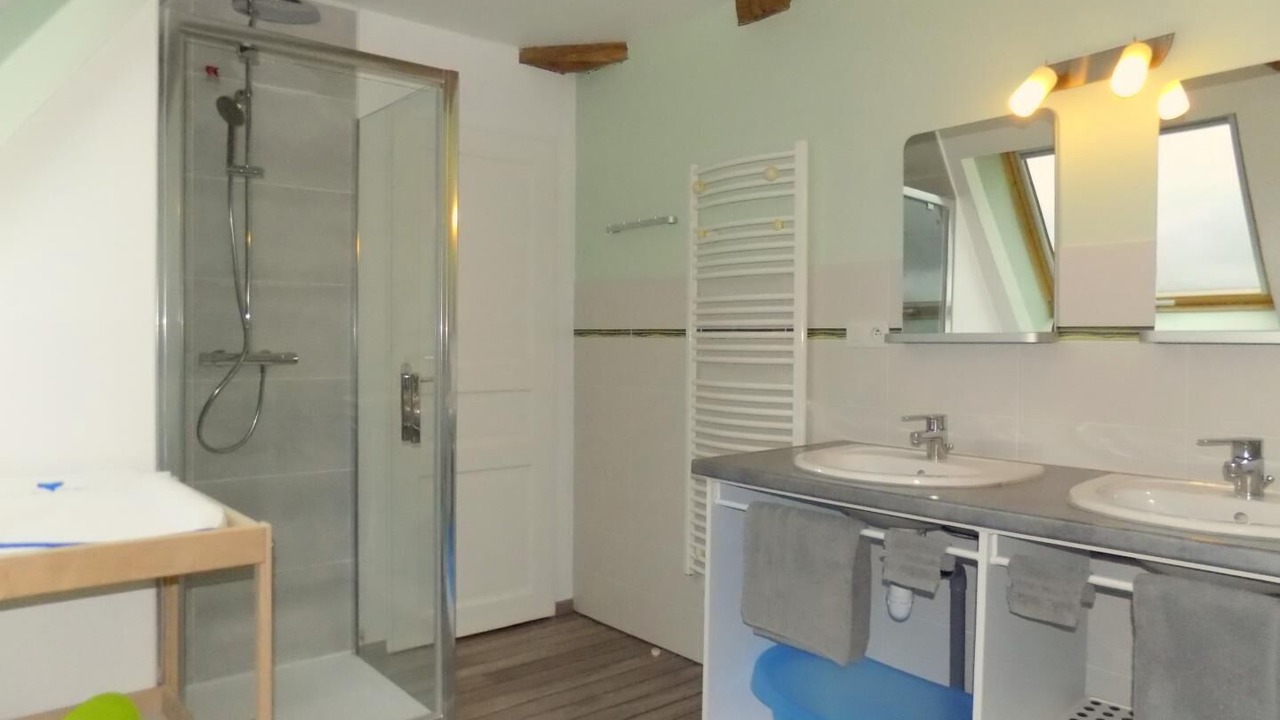 Photo of Bathroom in Saint-Crespin