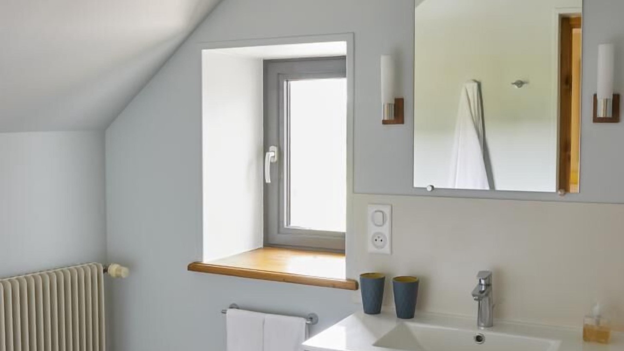 Photo of Bathroom in Doudeville