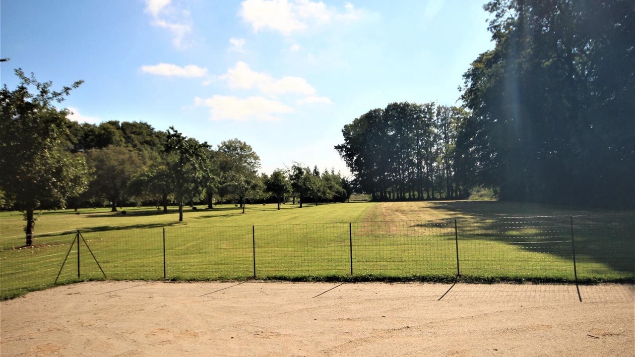 Photo of Others in Cottevrard