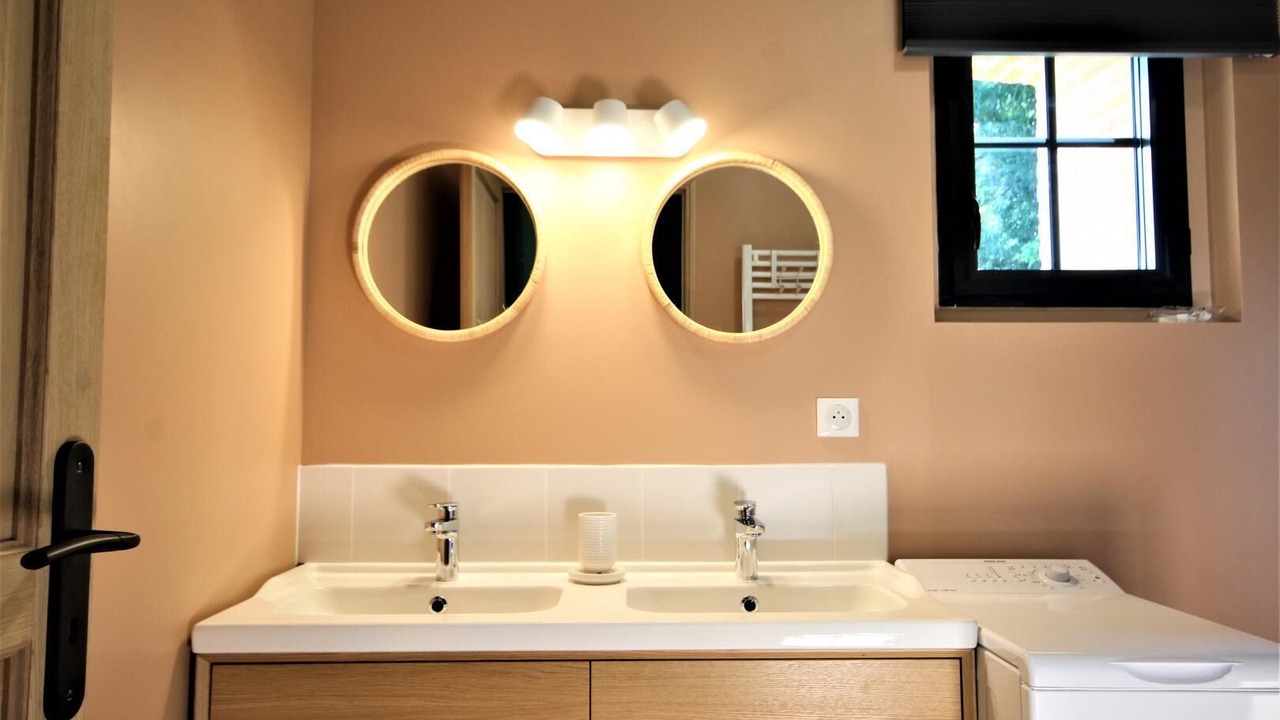 Photo of Bathroom in Cottevrard