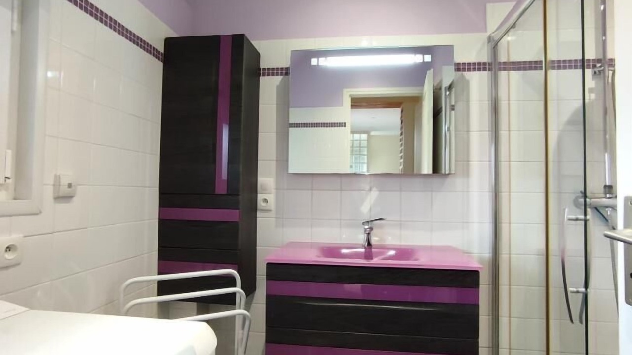 Photo of Bathroom in Etalondes