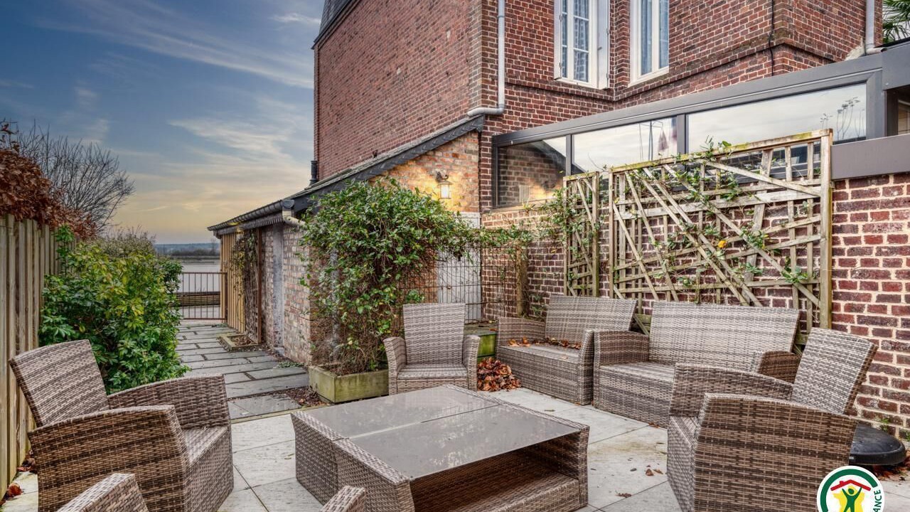 Photo of Patio Balcony in Villequier