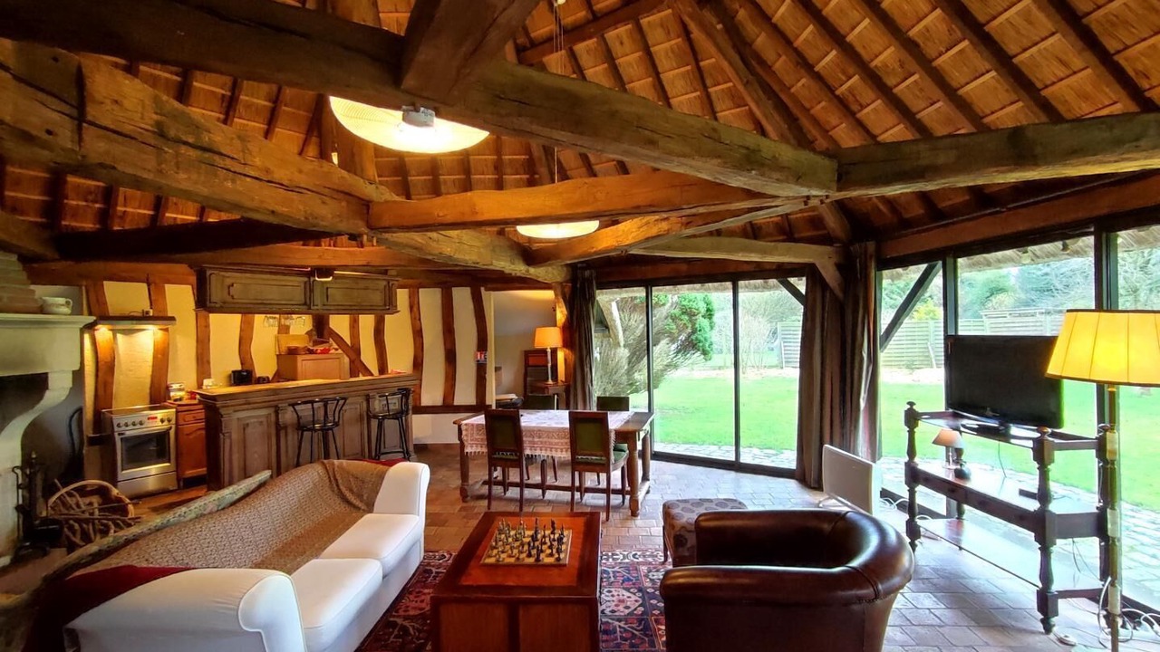 Photo of Livingroom in Arelaune-en-Seine