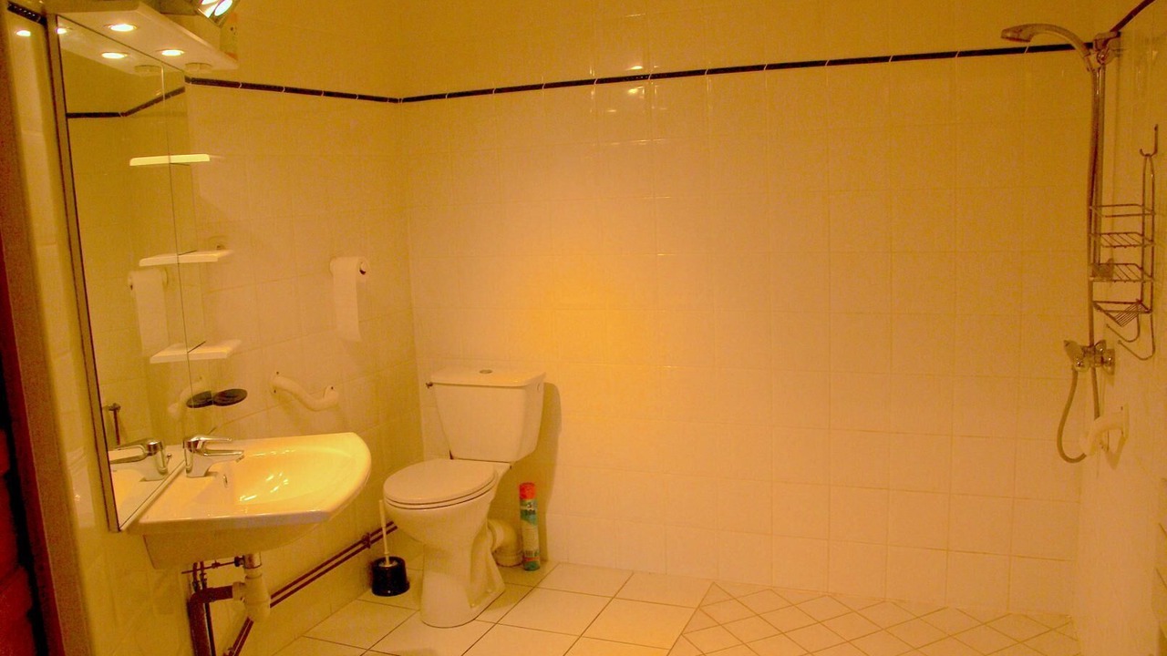 Photo of Bathroom in Pavilly