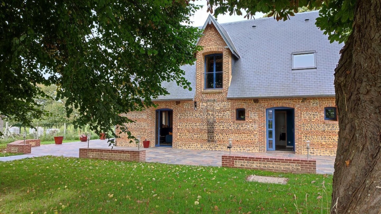Photo of Outdoor in Ecrainville