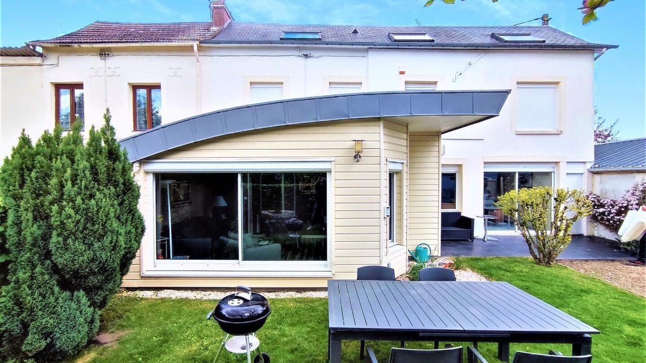 Photo of Outdoor in Mont-Saint-Aignan