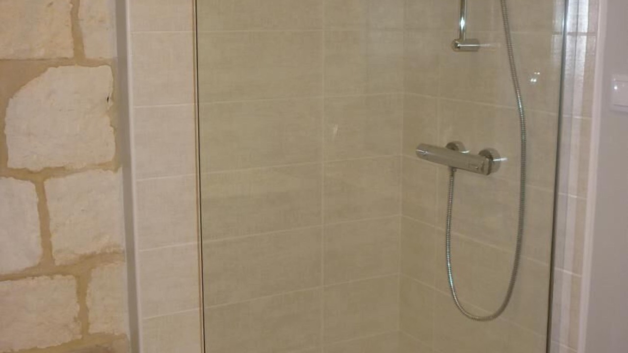 Photo of Bathroom in Paluel