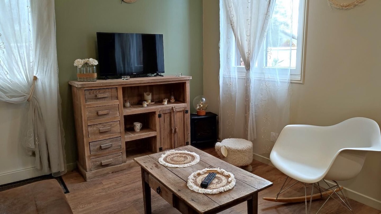 Photo of Livingroom in Forges-les-Eaux