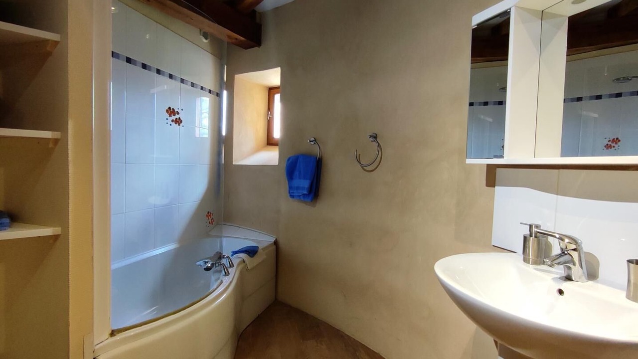 Photo of Bathroom in Heberville