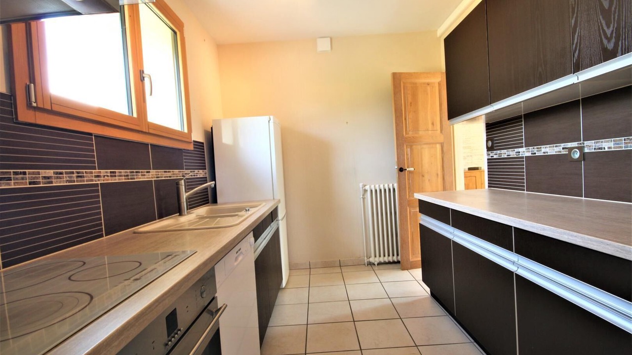 Photo of Kitchen in Montivilliers