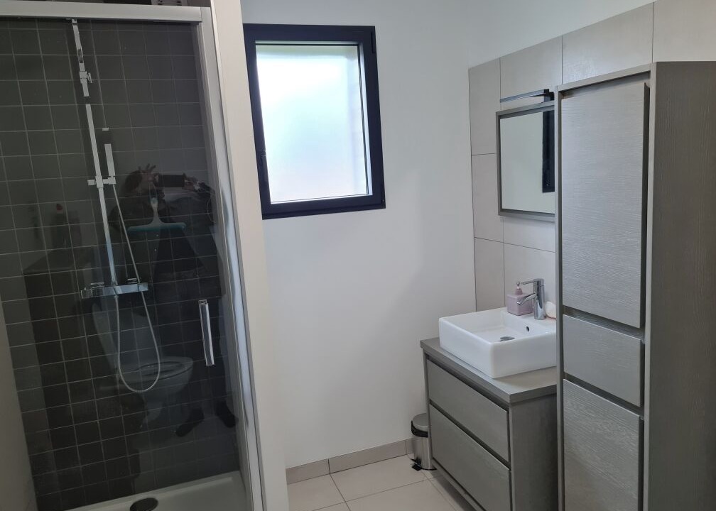 Photo of Bathroom in Fontenay