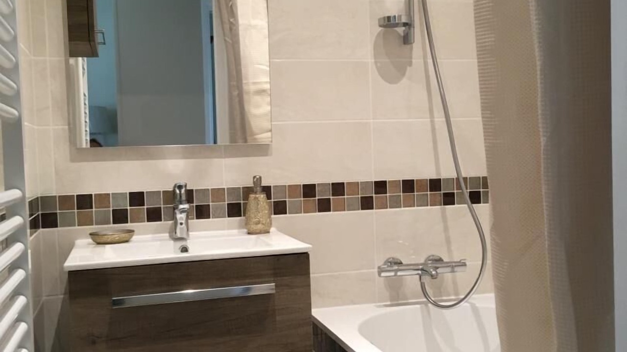 Photo of Bathroom in Gerville