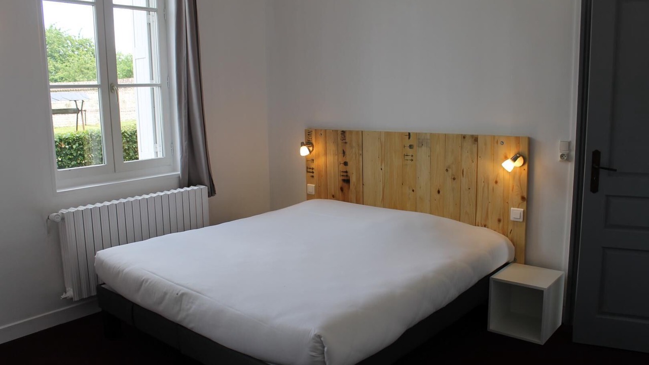 Photo of Bedroom in Jumieges