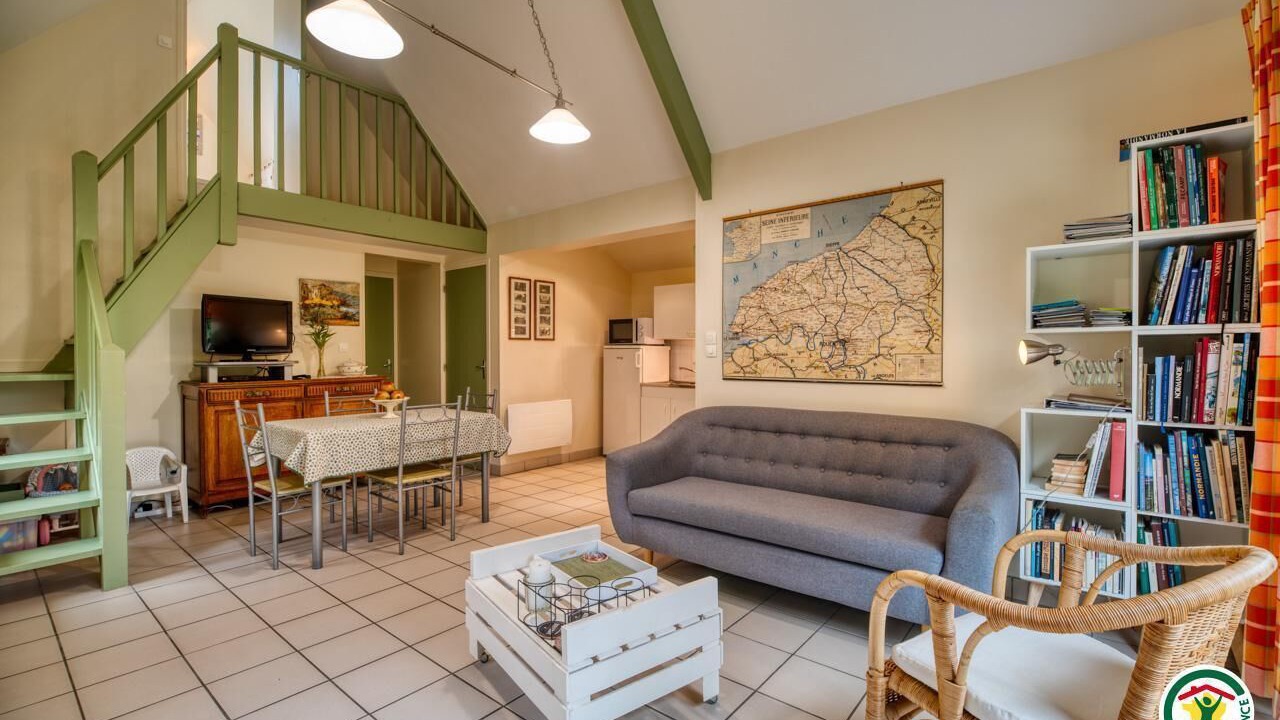 Photo of Livingroom in Theuville-aux-Maillots