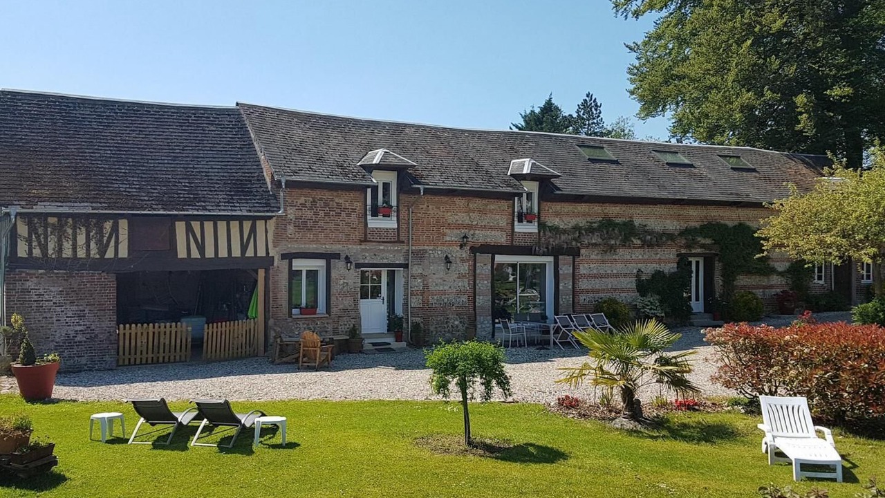 Photo of Outdoor in Saint-Aubin-Routot