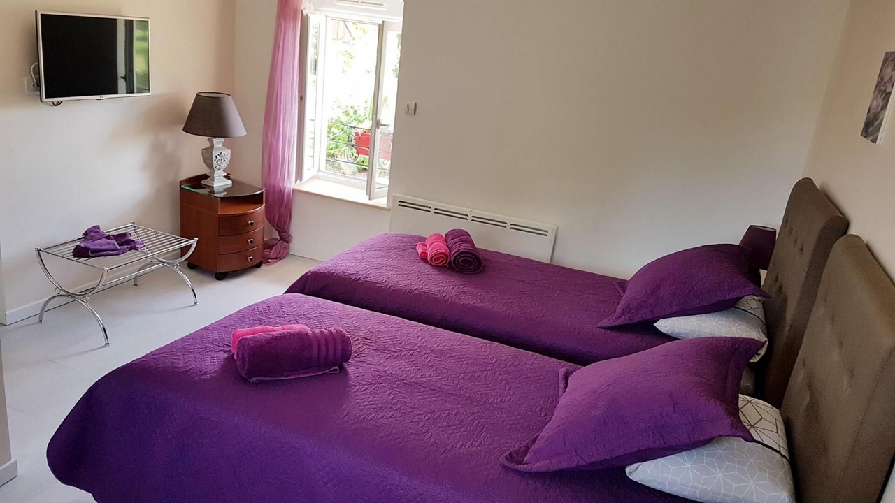 Photo of Bedroom in Saint-Aubin-Routot