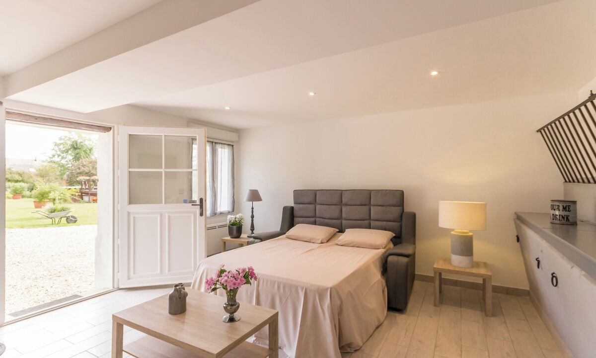 Photo of Bedroom in Saint-Aubin-Routot
