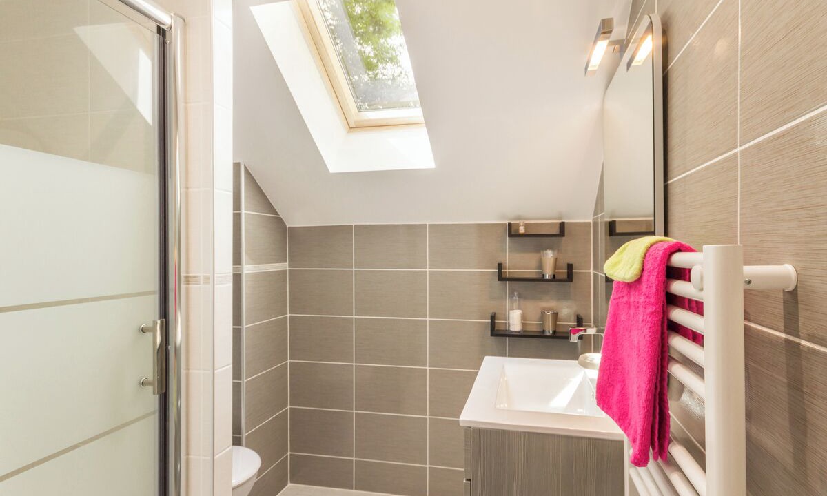 Photo of Bathroom in Saint-Aubin-Routot